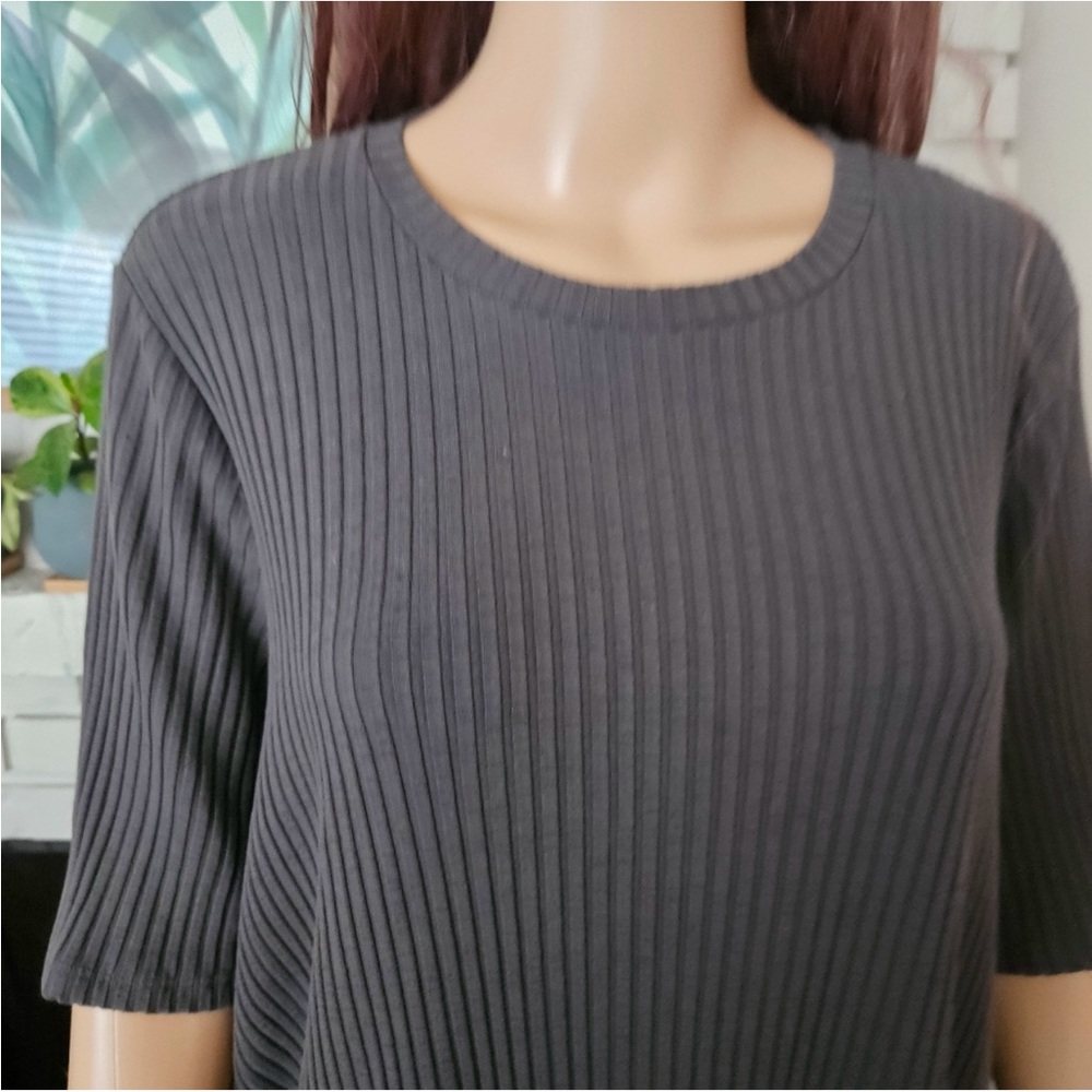 Gray Ribbed Women's Top - Picture 2 of 13